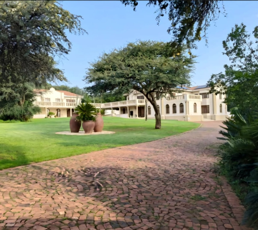 4 Bedroom Property for Sale in Wilkoppies North West